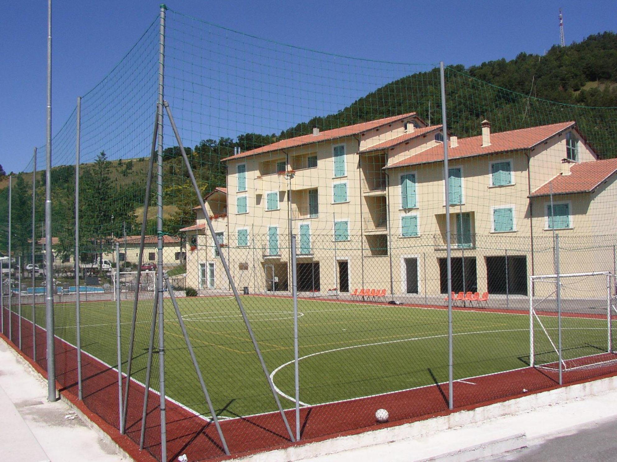 Hotel Lieta Sosta à Colfiorito Extérieur photo
